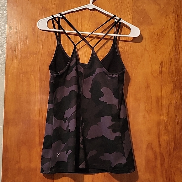 Old Navy, Medium, Active Wear - Picture 2 of 5